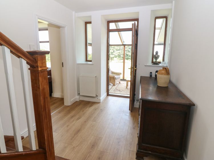 Y Berth Ddu Farmhouse, listing photograph 2