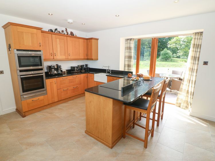 Y Berth Ddu Farmhouse, listing photograph 7