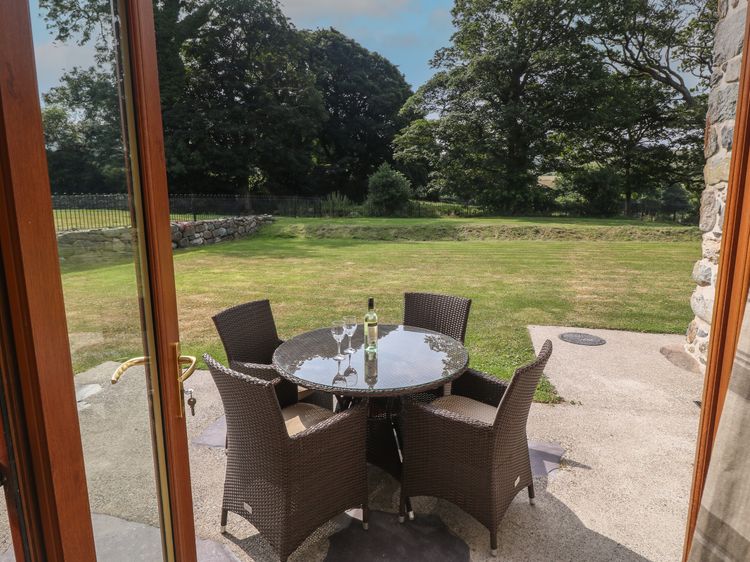 Y Berth Ddu Farmhouse, listing photograph 10