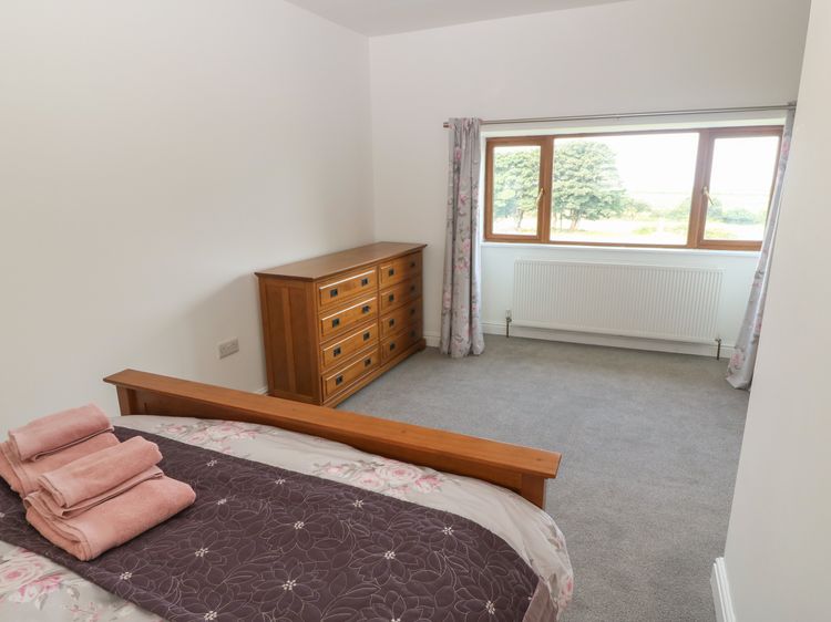 Y Berth Ddu Farmhouse, listing photograph 12