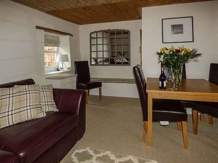 Bakers Cottage, listing photograph 5