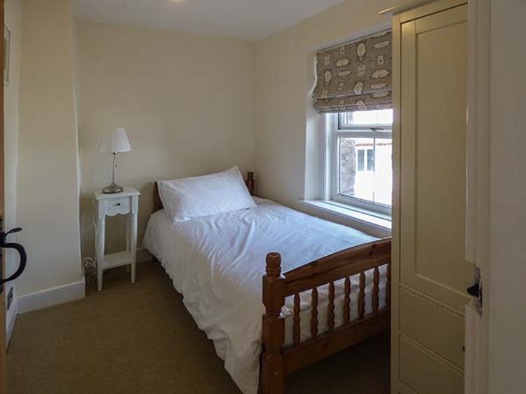 Bakers Cottage, listing photograph 8