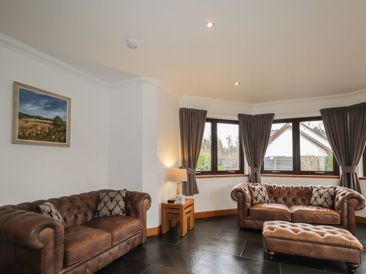 Little Chestnut, listing photograph 4