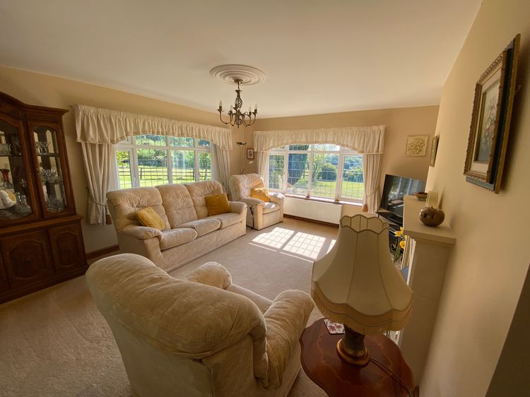 Bedw Arian Cottage, listing photograph 3