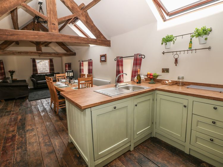 Dale View Farm, listing photograph 9