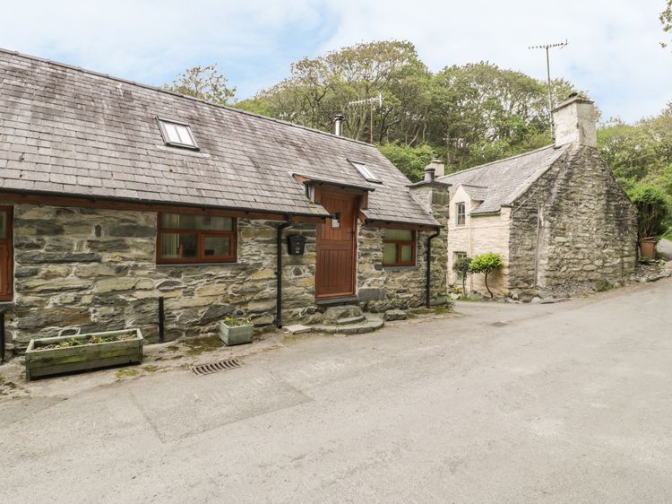 Hendoll Cottage 1