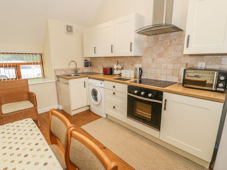 Hendoll Cottage 1, listing photograph 9