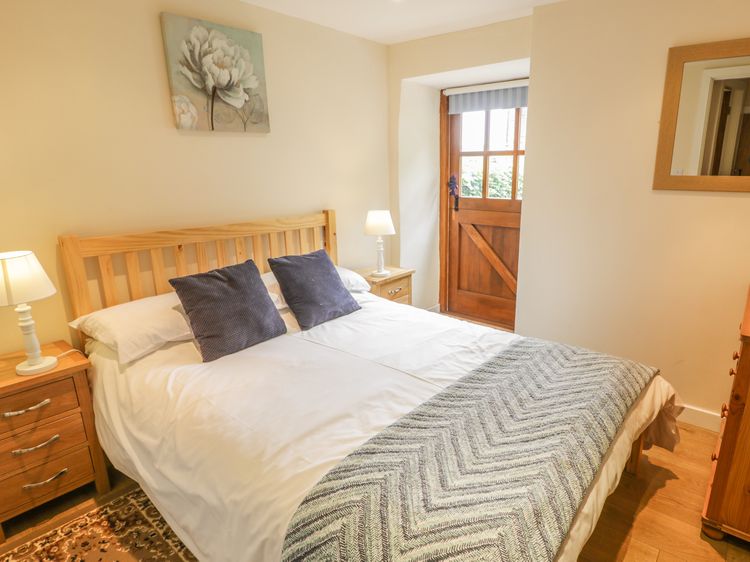 Hendoll Cottage 1, listing photograph 12