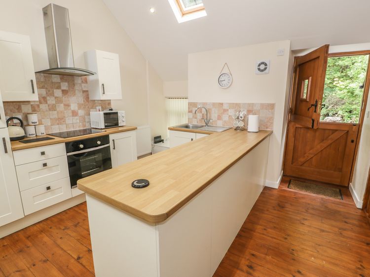 Hendoll Cottage 2, listing photograph 7