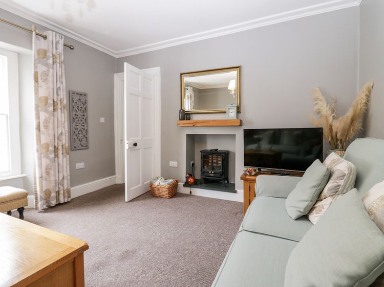 Cartmel Flat, listing photograph 3
