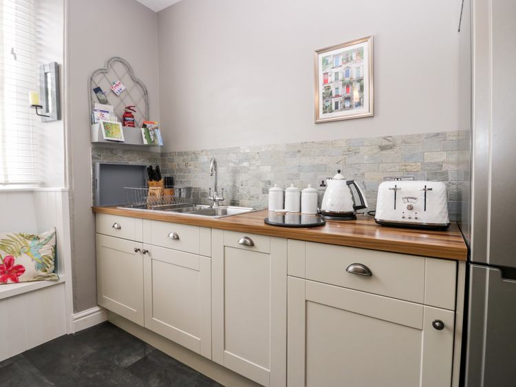Cartmel Flat, listing photograph 8