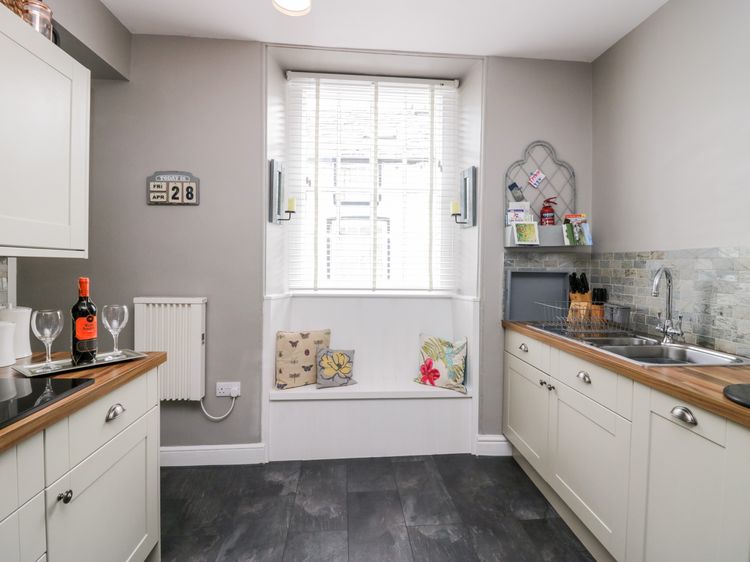 Cartmel Flat, listing photograph 9