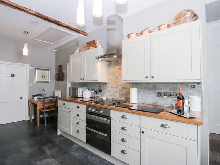 Cartmel Flat, listing photograph 10