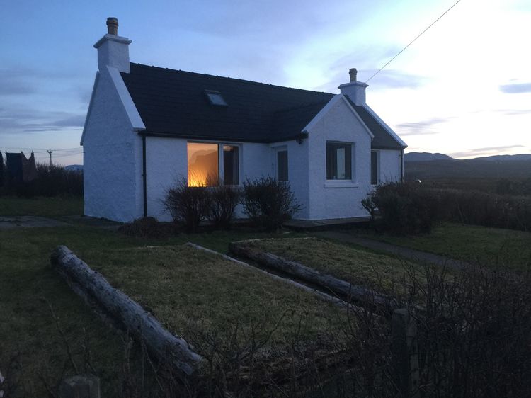 Amber's Cottage, listing photograph 2