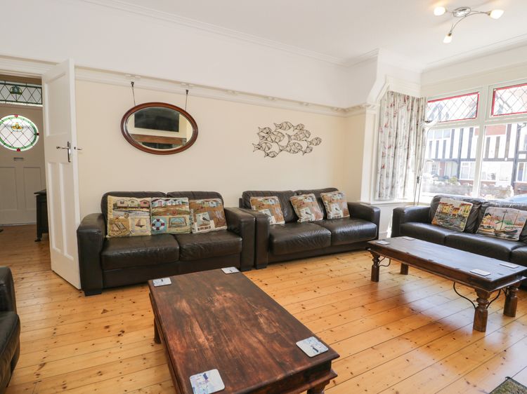 Meadway House, listing photograph 9