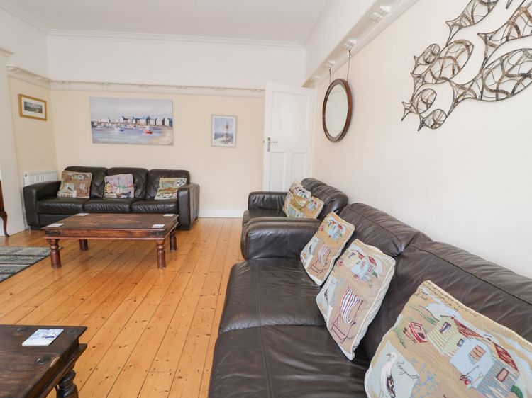Meadway House, listing photograph 10
