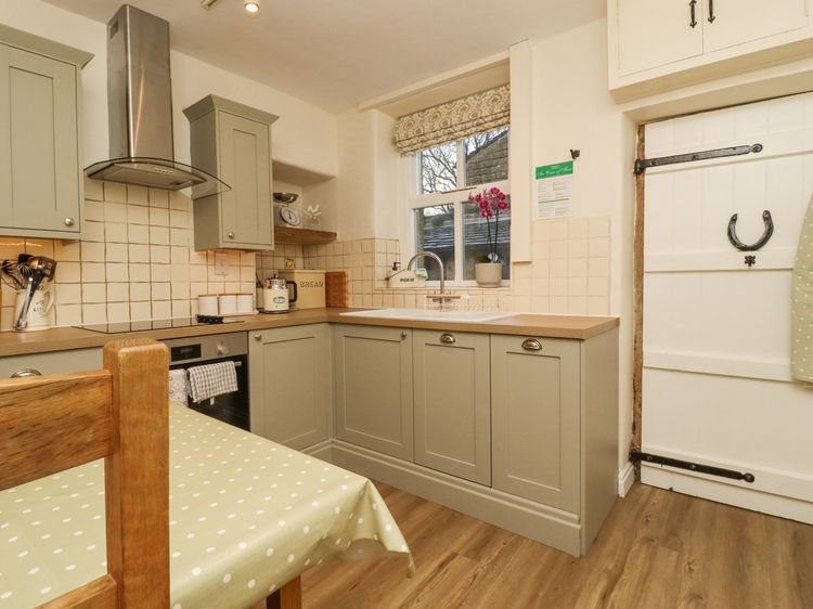 Lavender Cottage, listing photograph 7