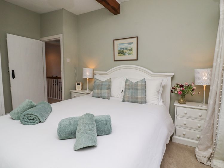 Lavender Cottage, listing photograph 12