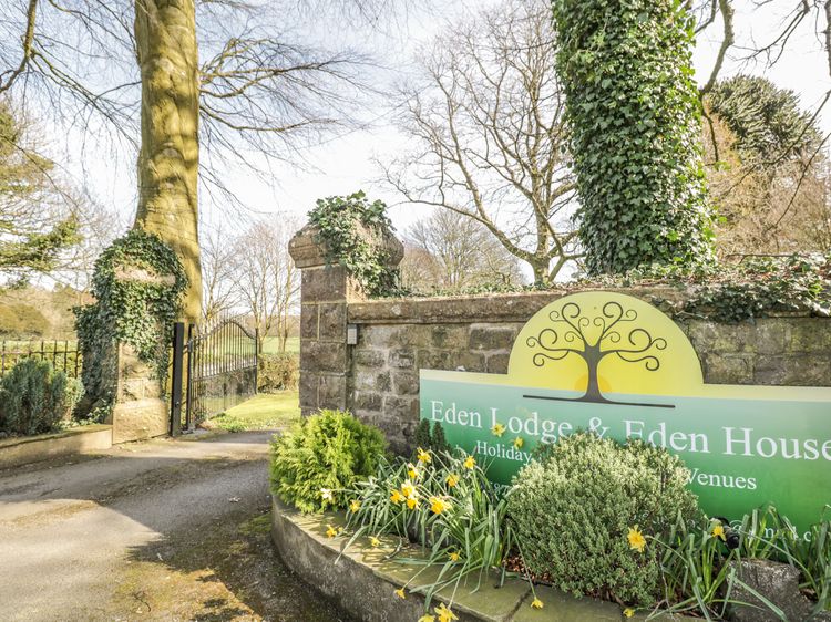 Eden Lodge, listing photograph 4