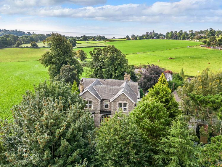 Eden Lodge, listing photograph 2