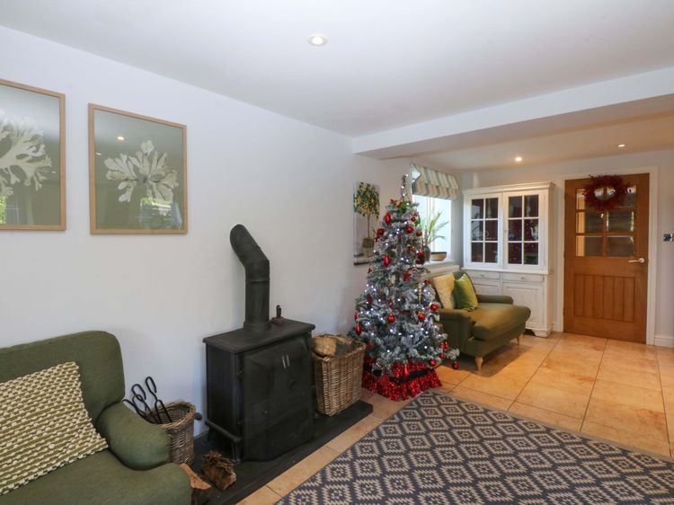 Nant-yr-Rhedyn, listing photograph 8