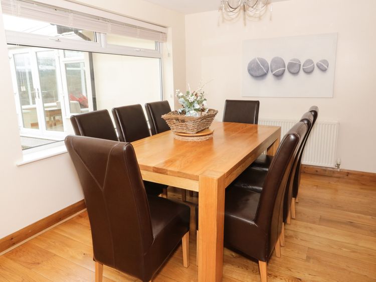 Bryn Derw Holiday Cottage, listing photograph 9