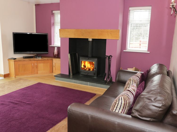 Bryn Derw Holiday Cottage, listing photograph 5