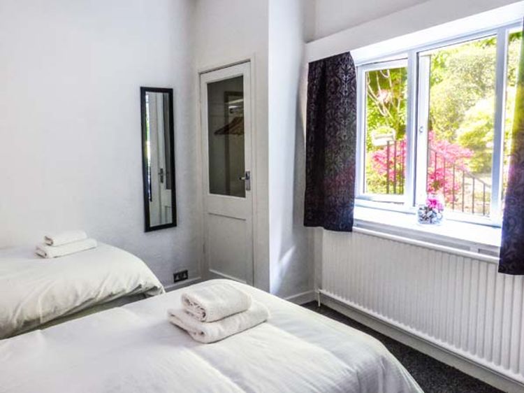 The Nook, listing photograph 8