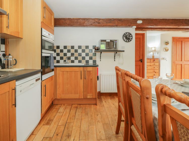 Bleng Barn Cottage, listing photograph 10