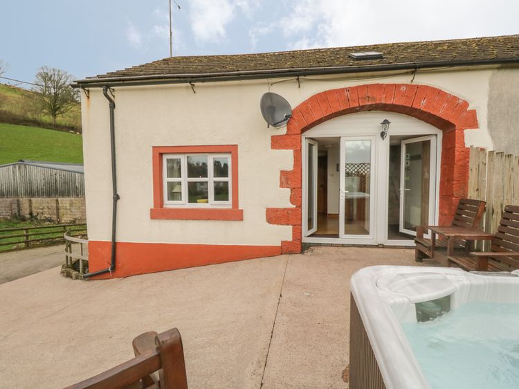Bleng Barn Cottage, listing photograph 2