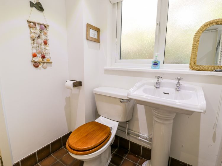 Gardd Ynys, listing photograph 9