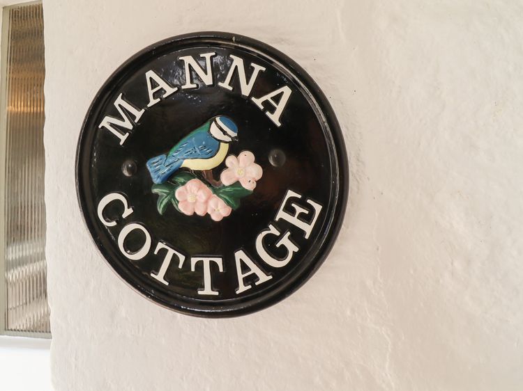 Manna Cottage, listing photograph 2