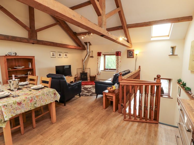 Horseshoe Cottage, listing photograph 3