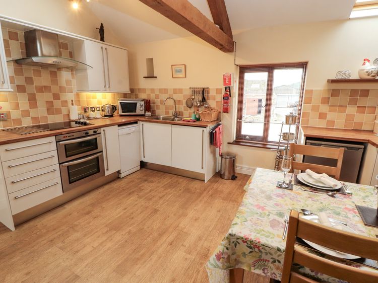 Horseshoe Cottage, listing photograph 12
