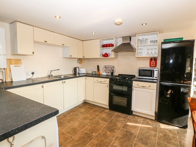 Bwthyn yr Helyg (Willow Cottage), listing photograph 7
