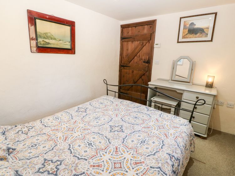 Bwthyn yr Helyg (Willow Cottage), listing photograph 10