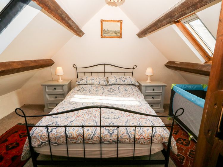 Bwthyn yr Helyg (Willow Cottage), listing photograph 11