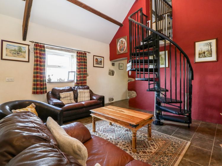Bwthyn y Dderwen (Oak Cottage), listing photograph 4