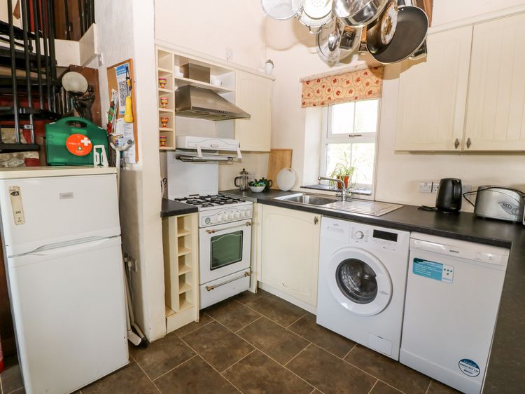 Bwthyn yr Onnen (Ash Cottage), listing photograph 8