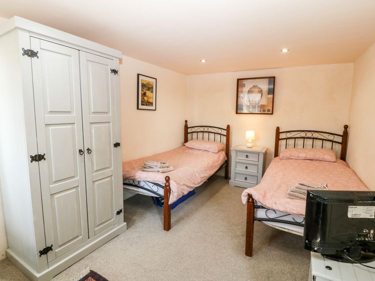 Bwthyn yr Onnen (Ash Cottage), listing photograph 11