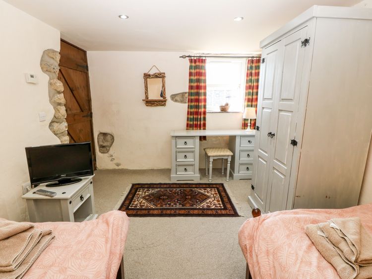 Bwthyn yr Onnen (Ash Cottage), listing photograph 12