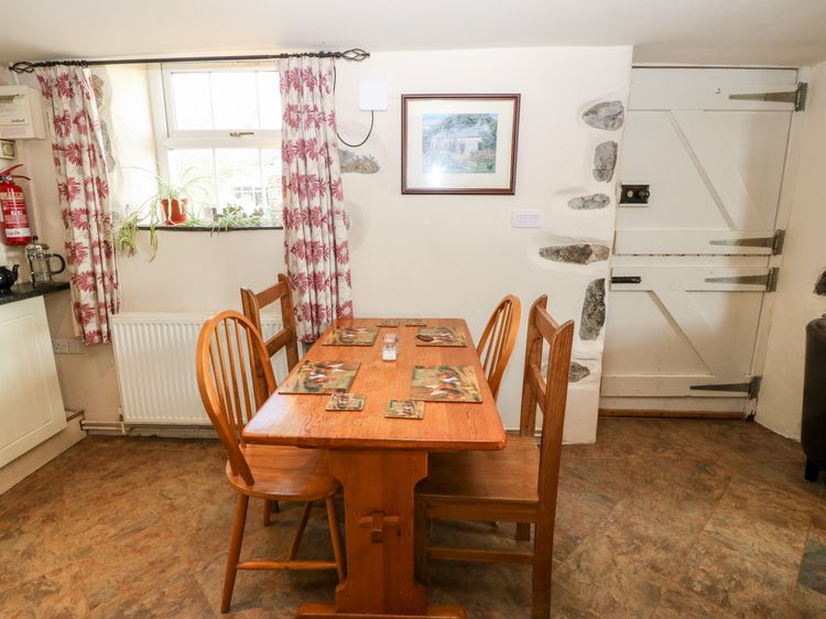 Bwthyn Celyn (Holly Cottage), listing photograph 10