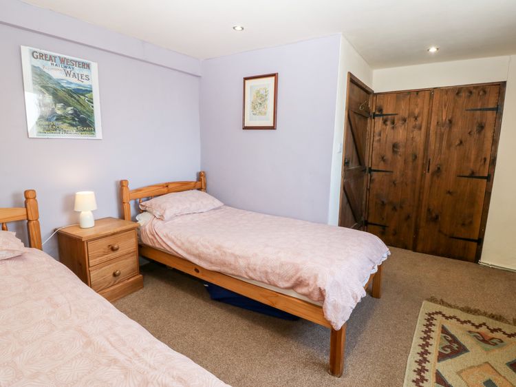 Bwthyn Celyn (Holly Cottage), listing photograph 12
