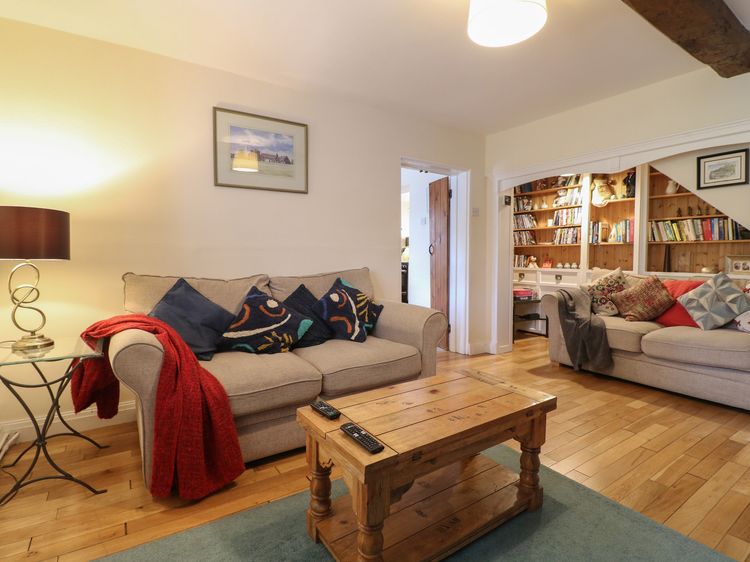 Ash House, listing photograph 4