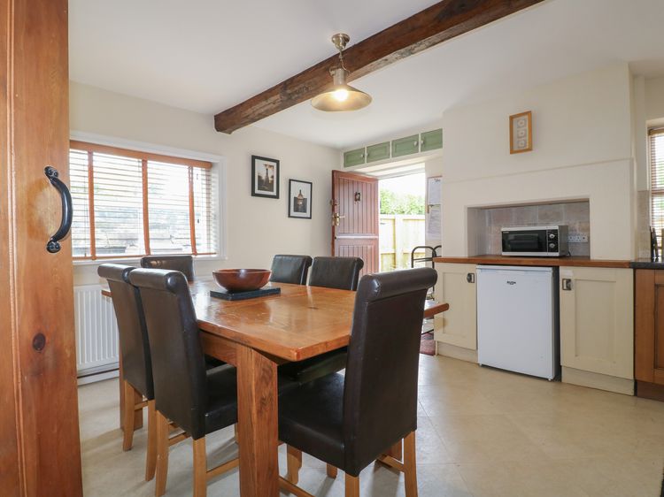 Ash House, listing photograph 8