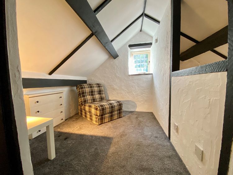 Hendy Cottage, listing photograph 9