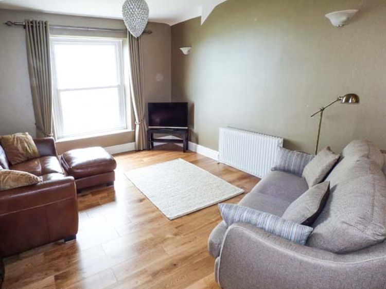 Sea View Apartment, listing photograph 4