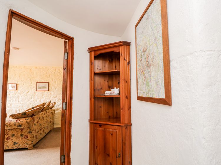 The Coach House, listing photograph 11