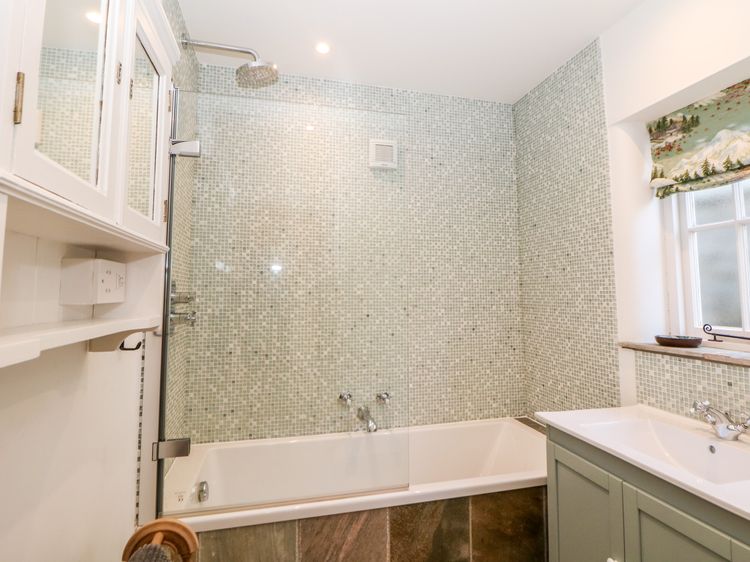 Rose Cottage, listing photograph 11