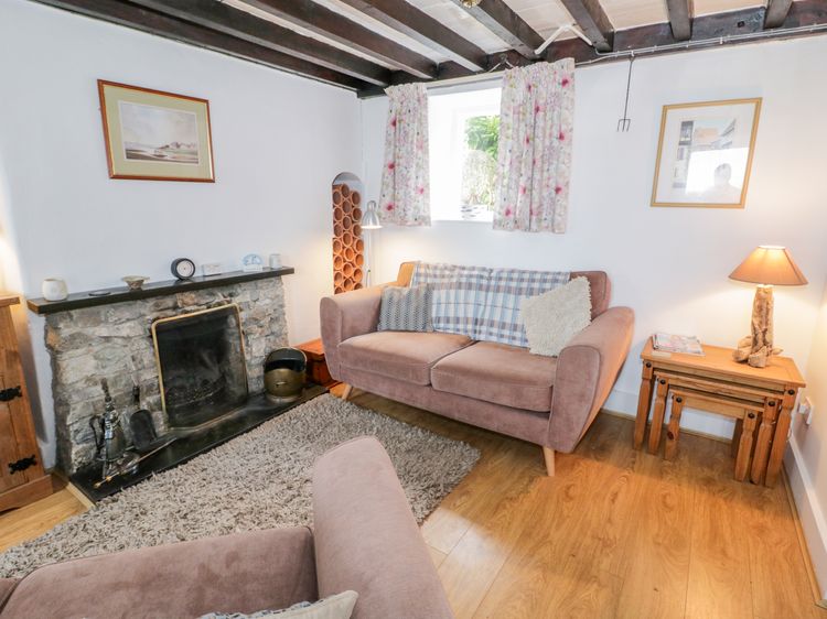 Bron Heulog Cottage, listing photograph 6